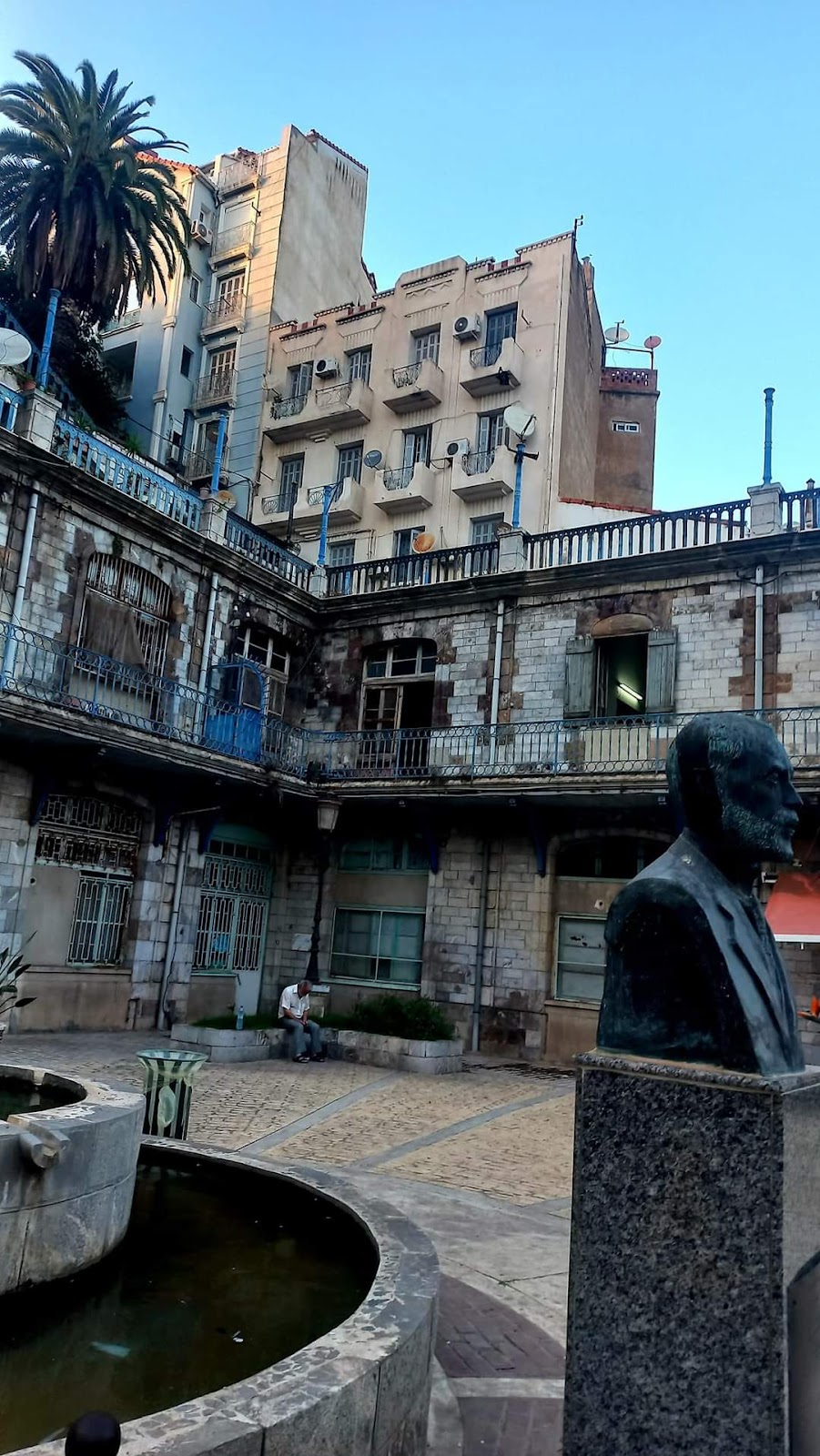 Manuel-Teixeira-Gomes Square