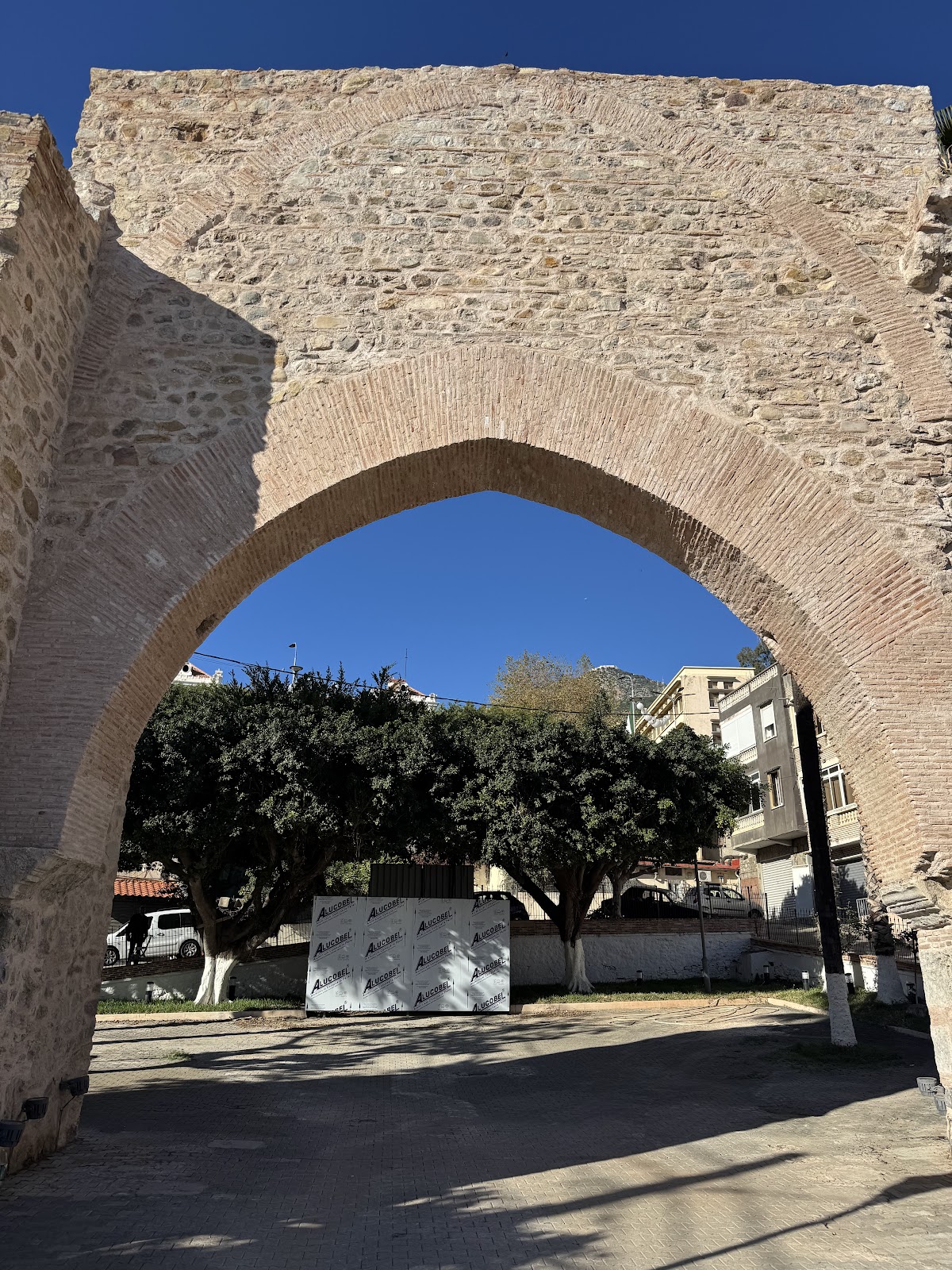 Porte Sarasine
