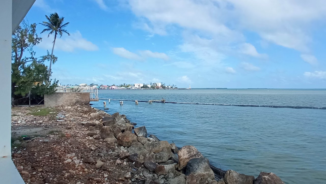 Говермент Хаус