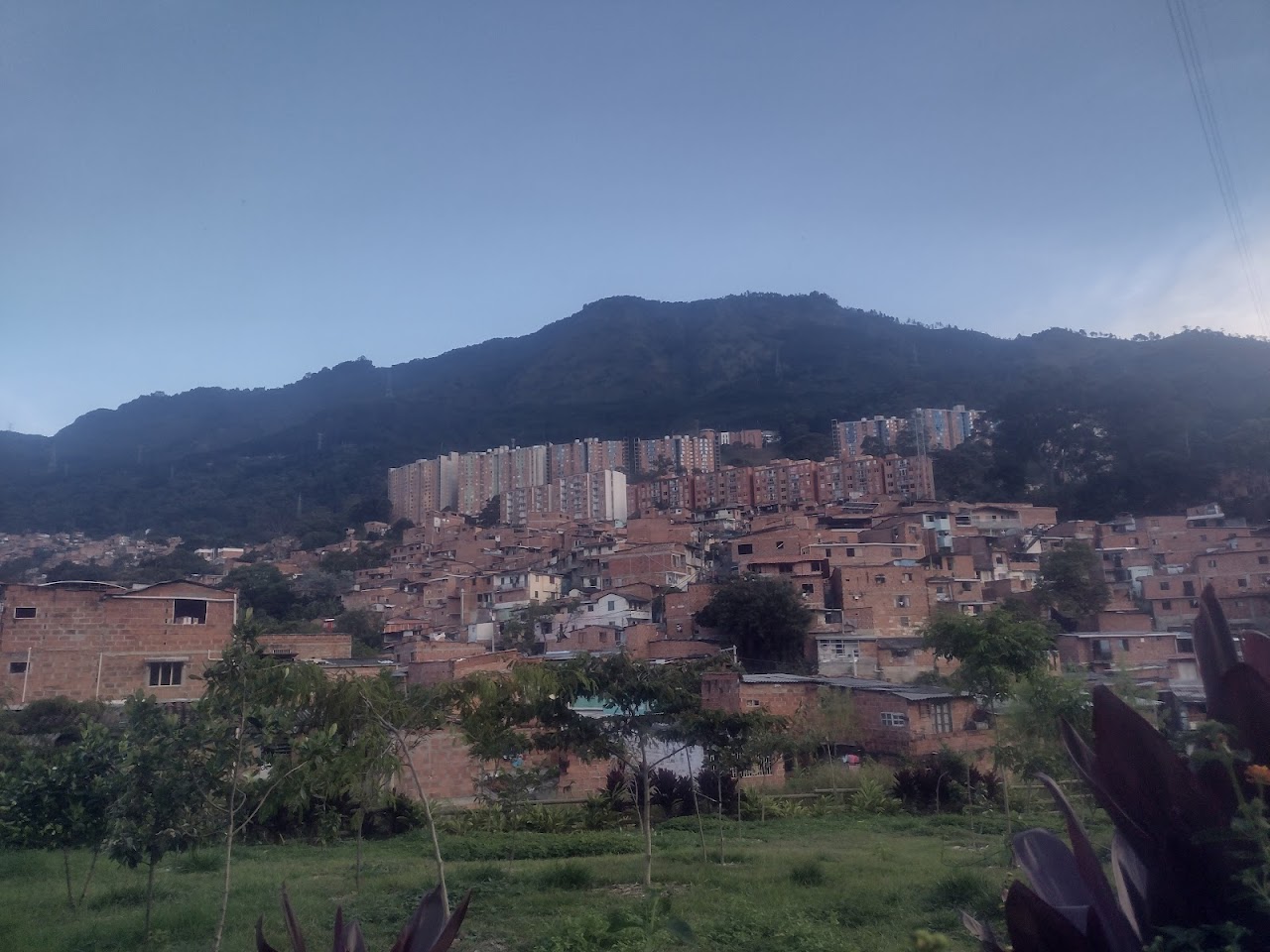 Aula Ambiental Cerro de los Valores, Медельин
