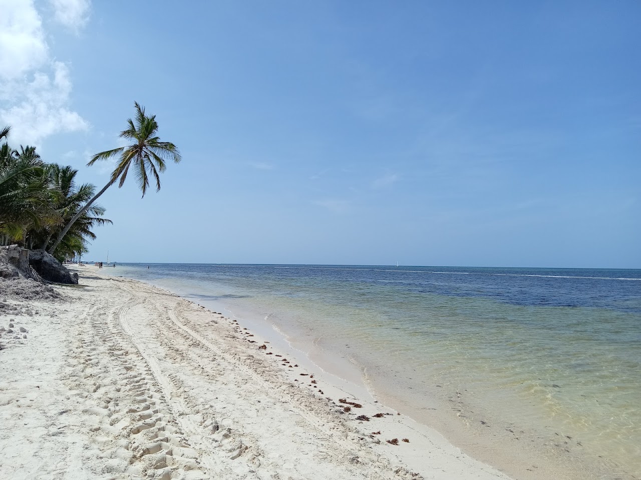 Cabeza de Toro public beach