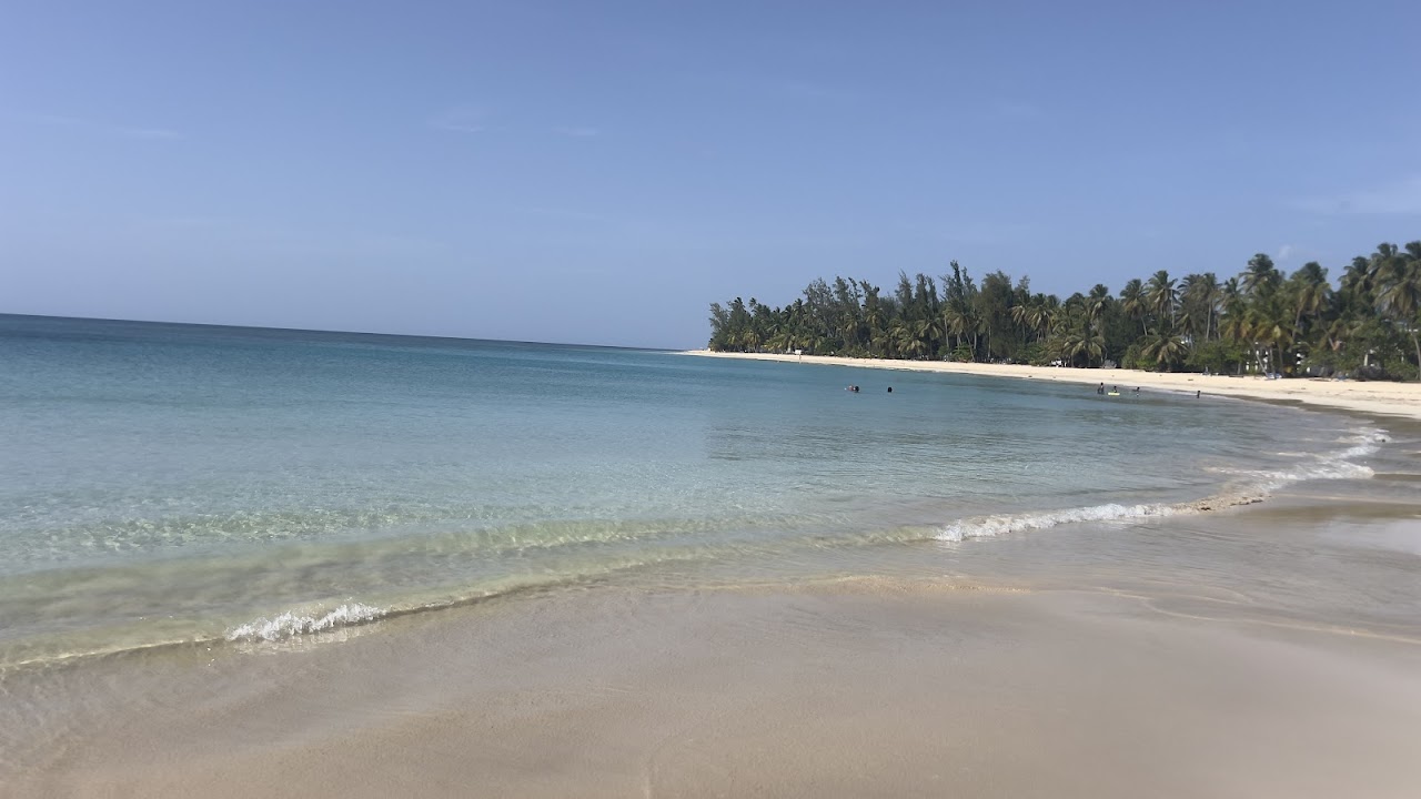 Cabeza de Toro public beach