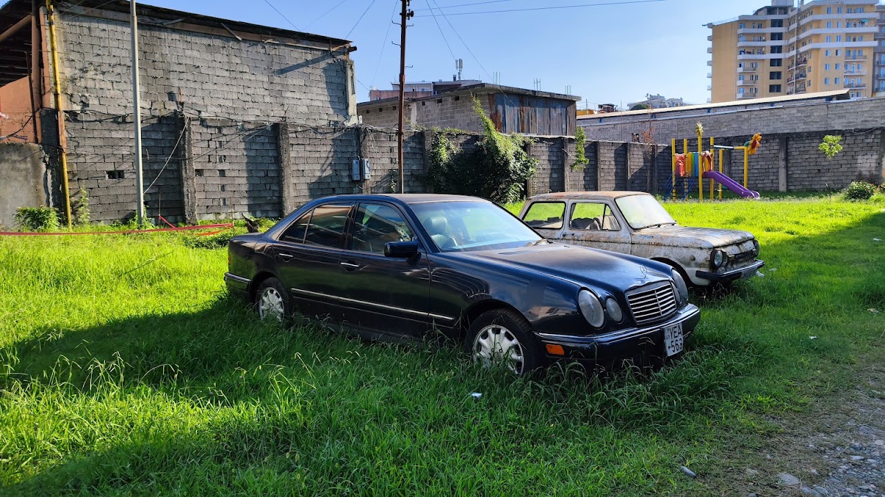 ძველი მანქანა, Батуми