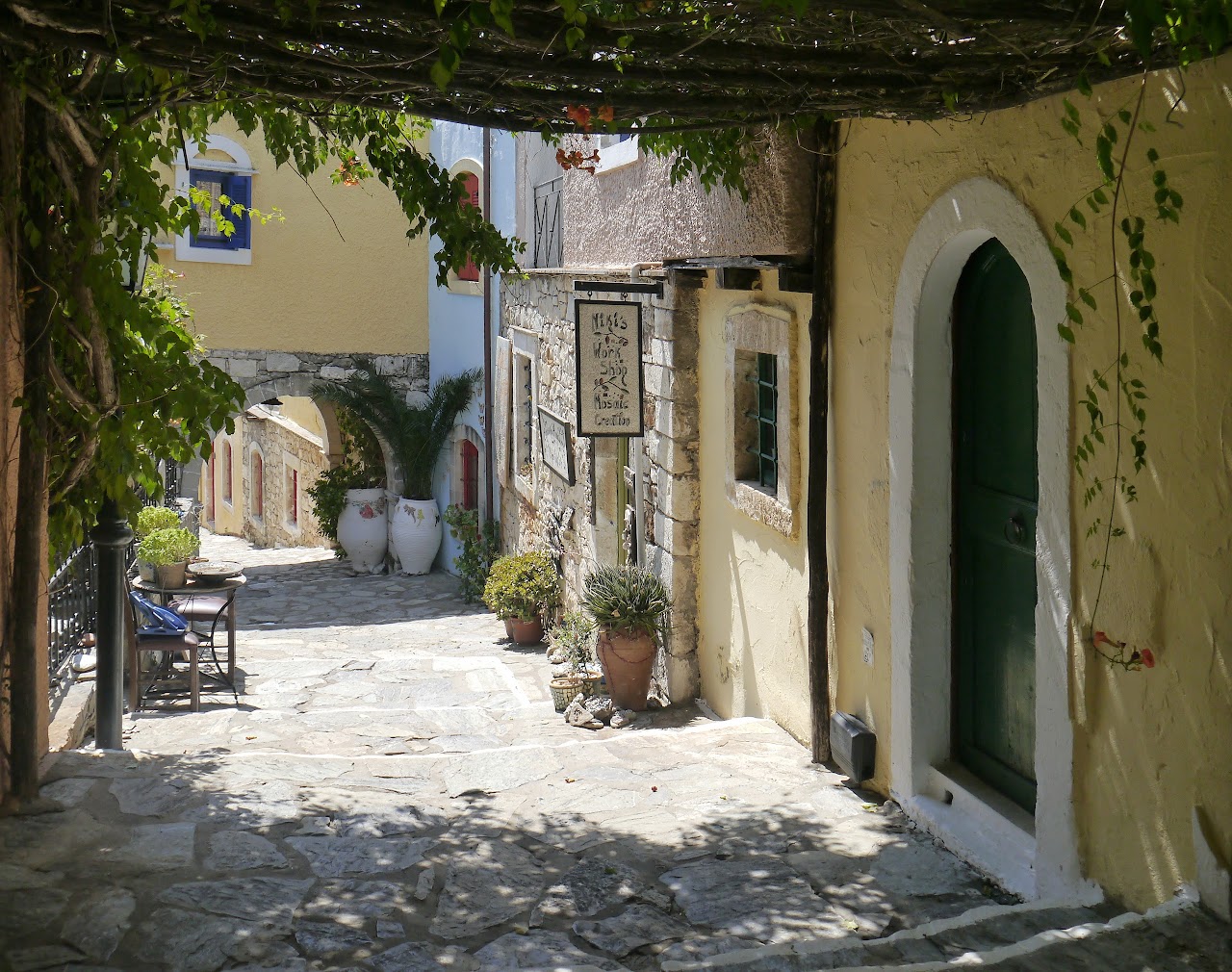 Arolithos Traditional Cretan Village