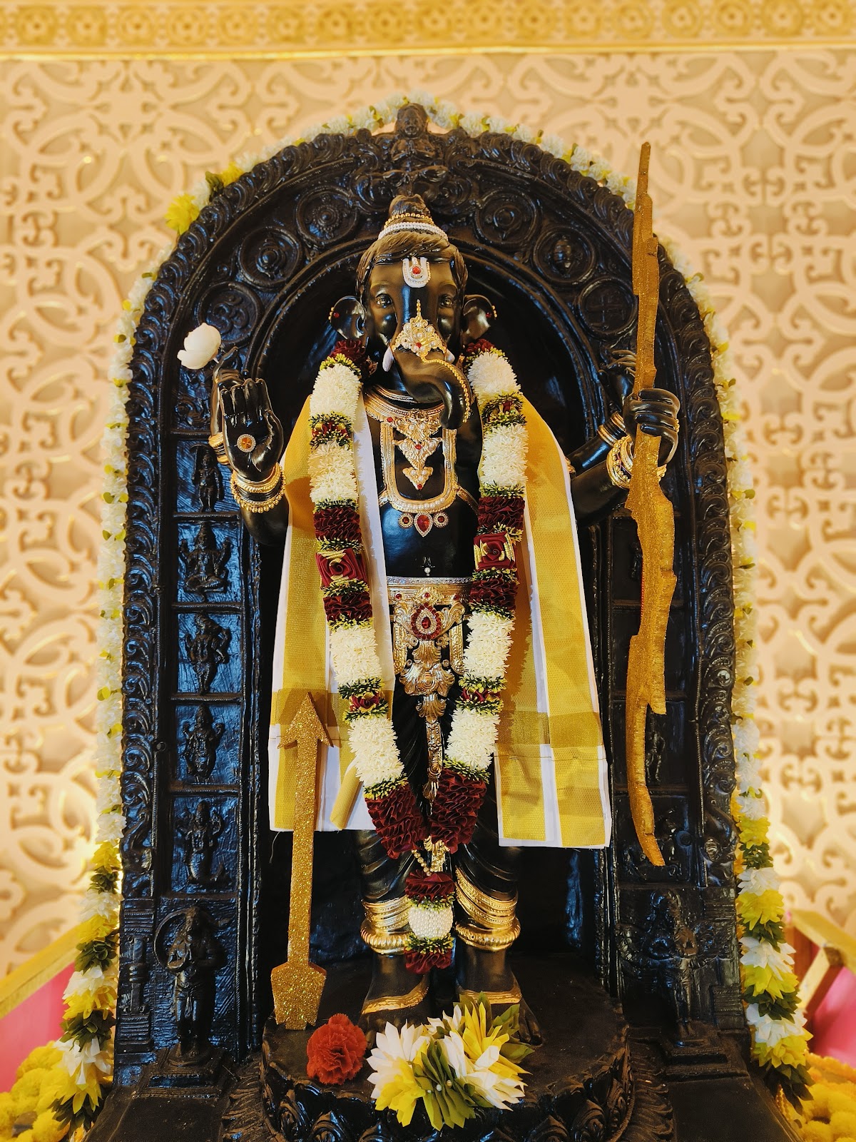 Siddhi Vinayak Ganesh Temple, Ахмадабад