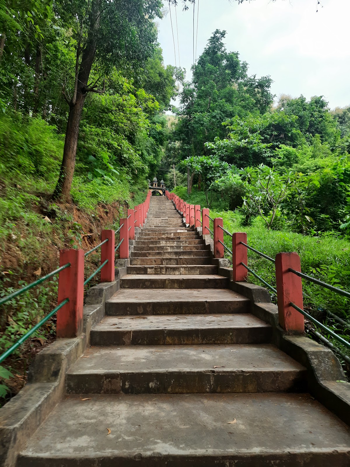 Lankeswar Temple, Гувахати