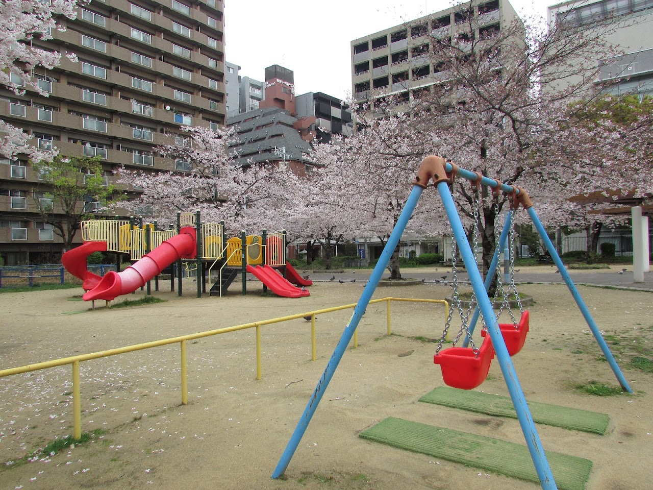 Nambanaka Park, Осака