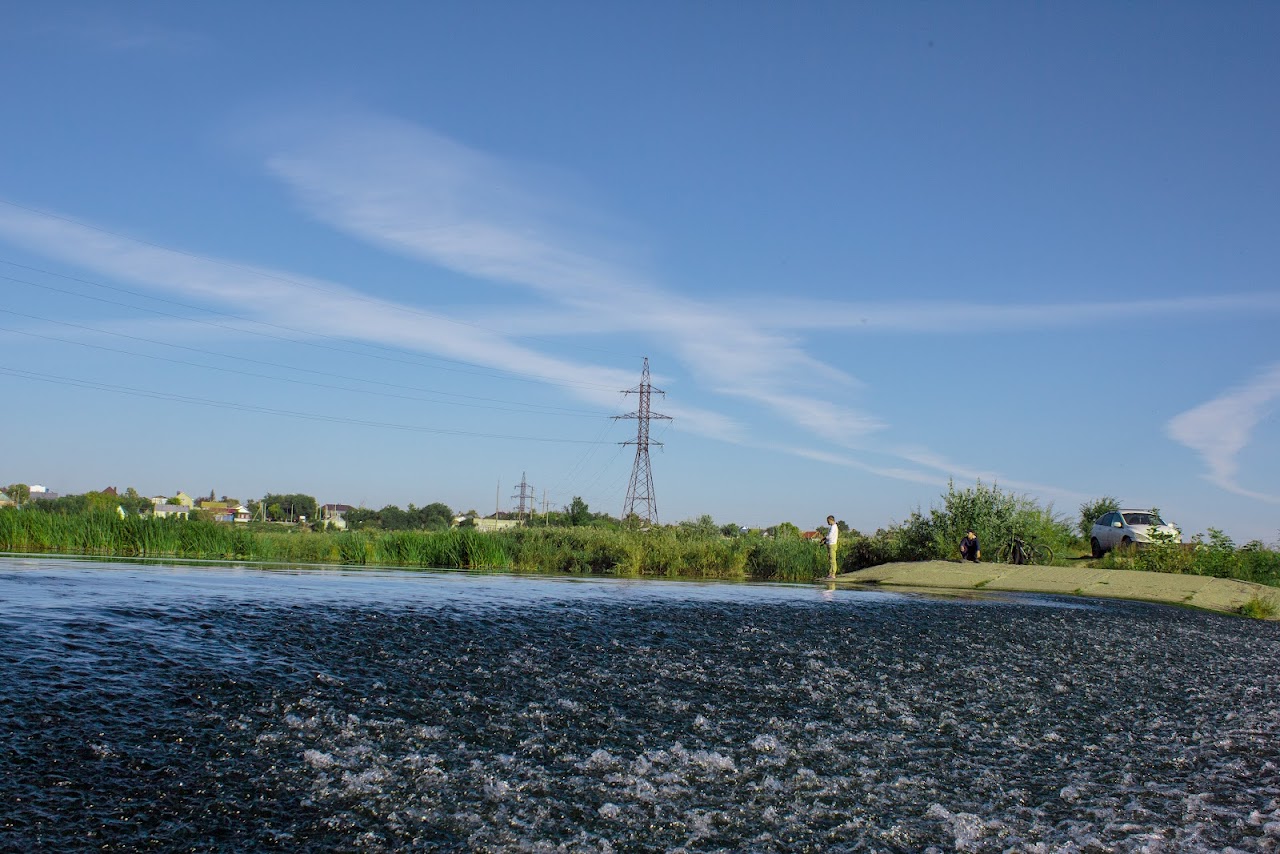 Водопад на плотинке