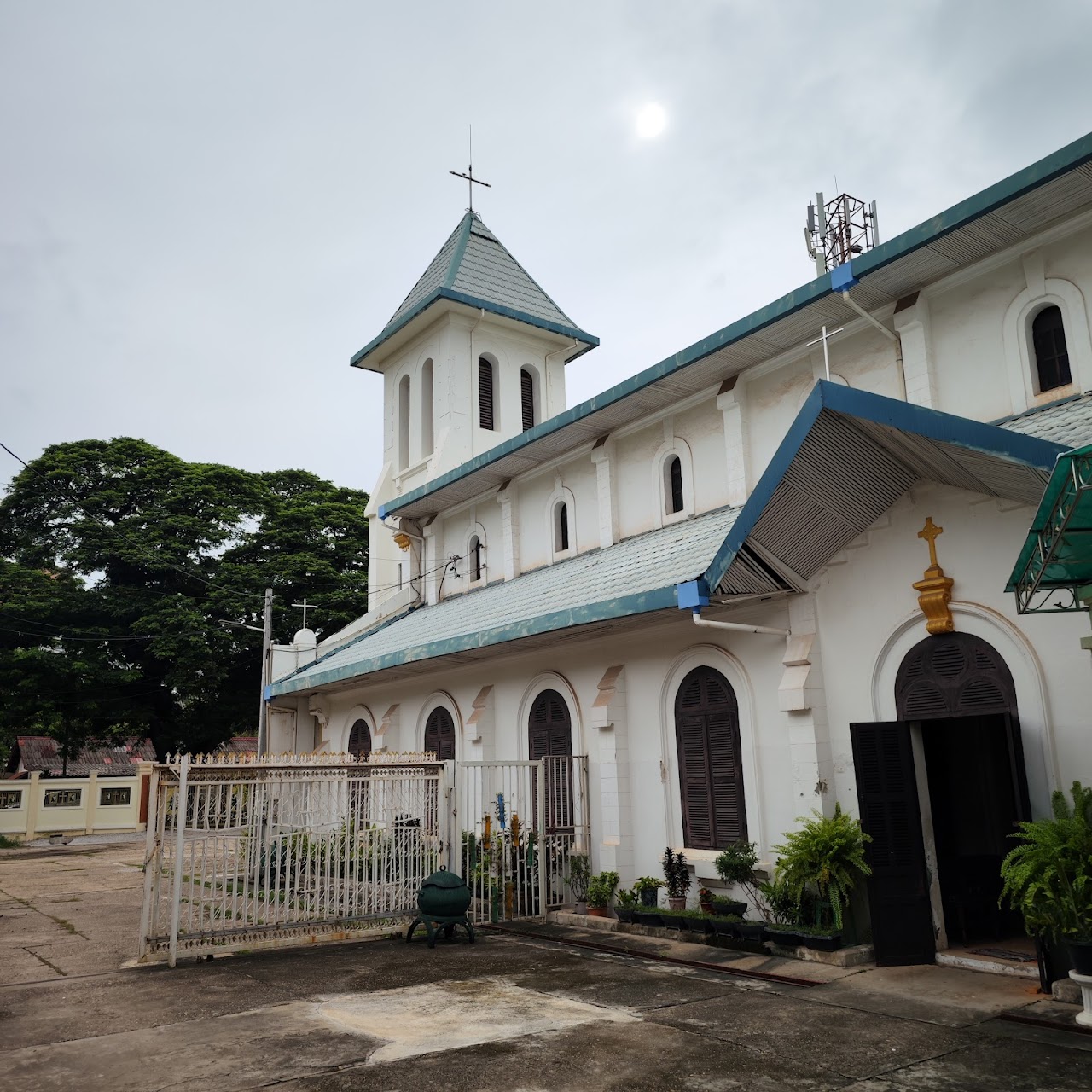 Sacred Heart Cathedral