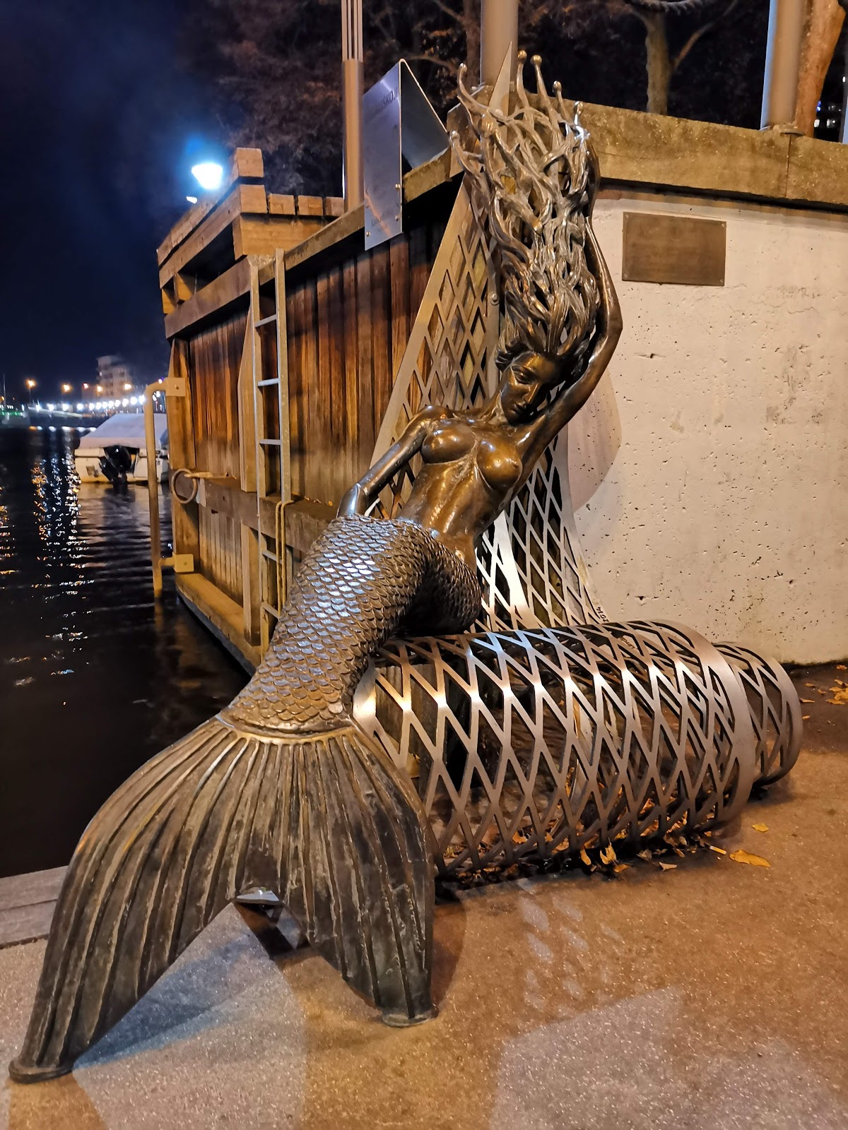 Биржевой мост
