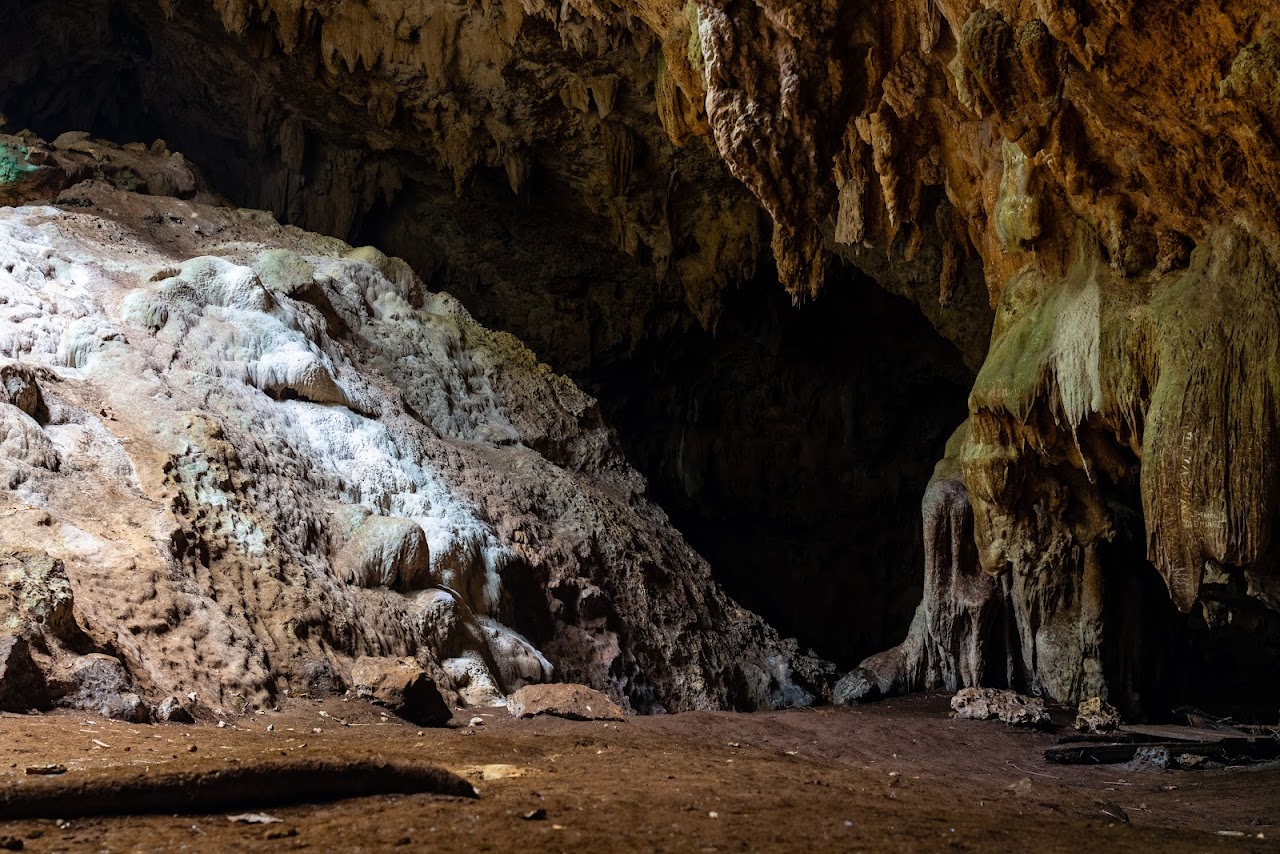 Grotte de la Reine Hortense, Новая Каледония