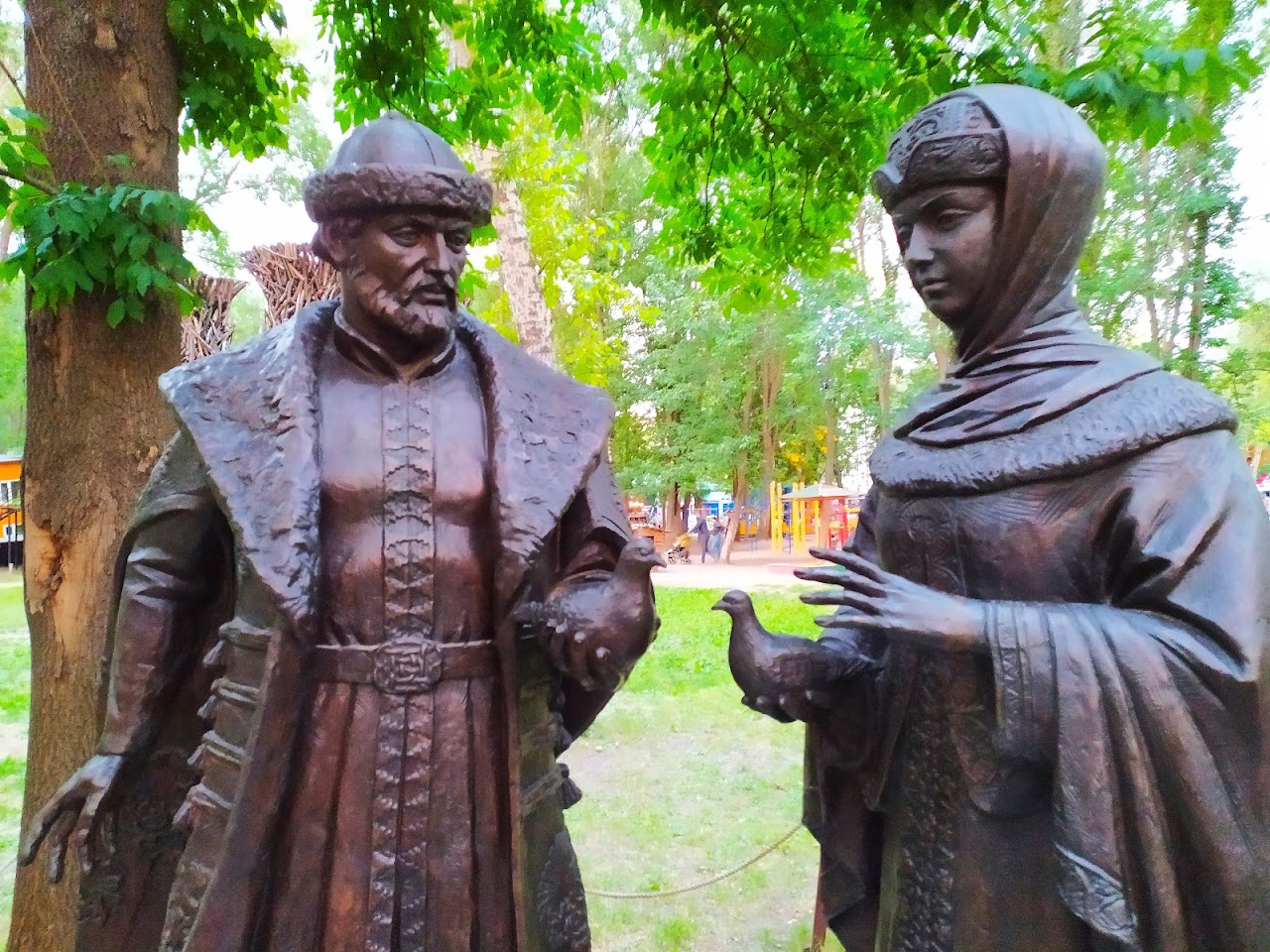 Памятник Петру и Февронии, Нижний Новгород