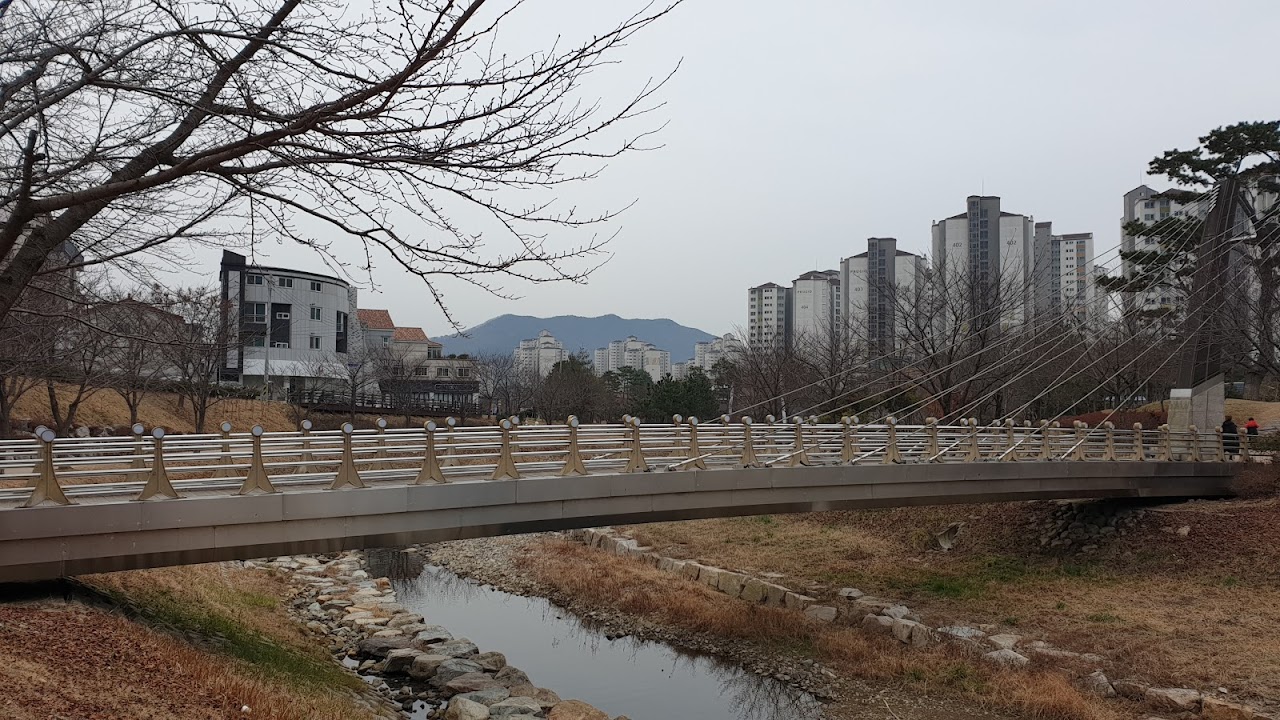 율하천교