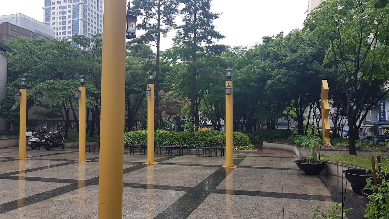 Mukjeong Park