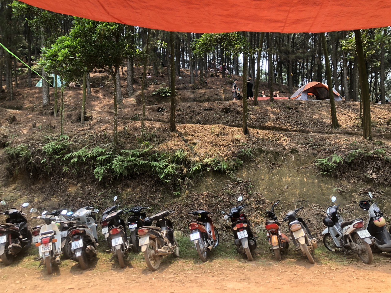 HT-Camping. Hồ hàm lợn.