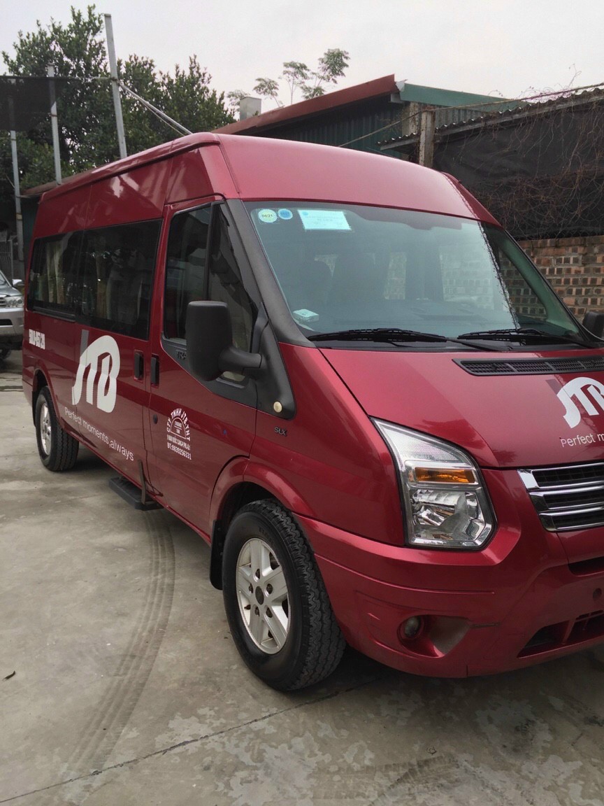 Thoả minh lái xe du lịch