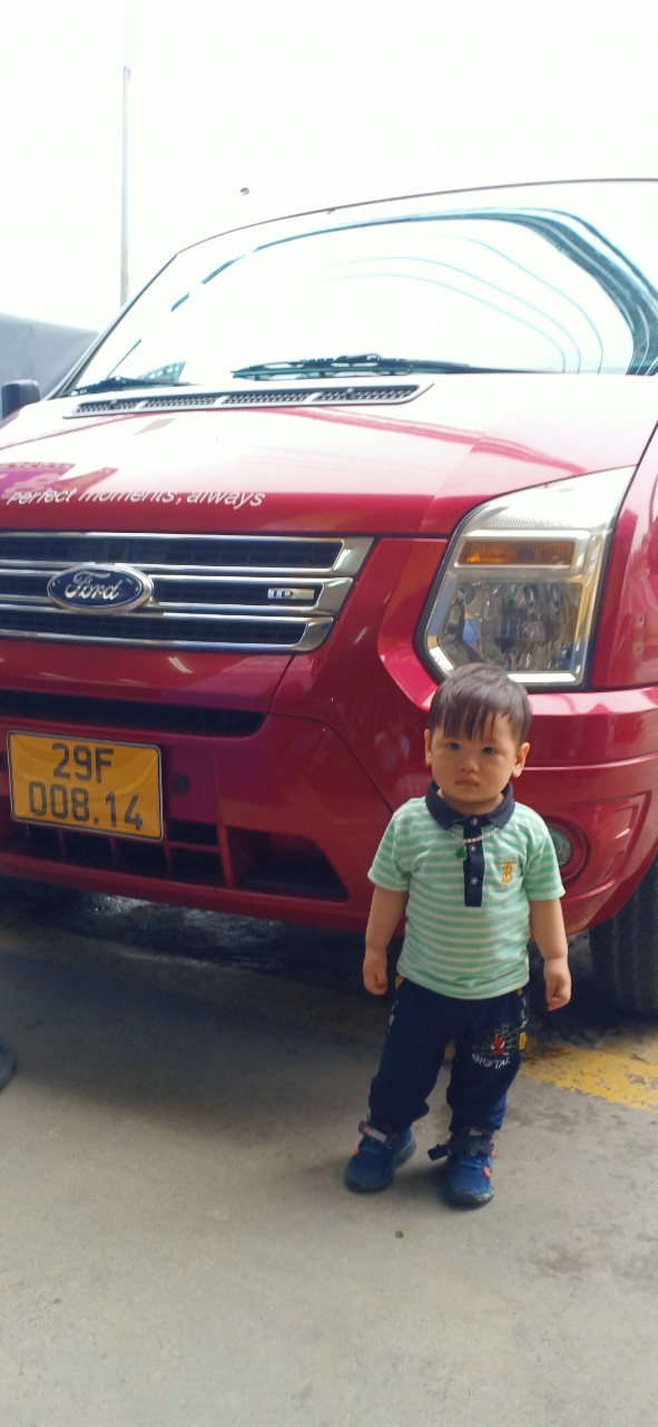 Thoả minh lái xe du lịch