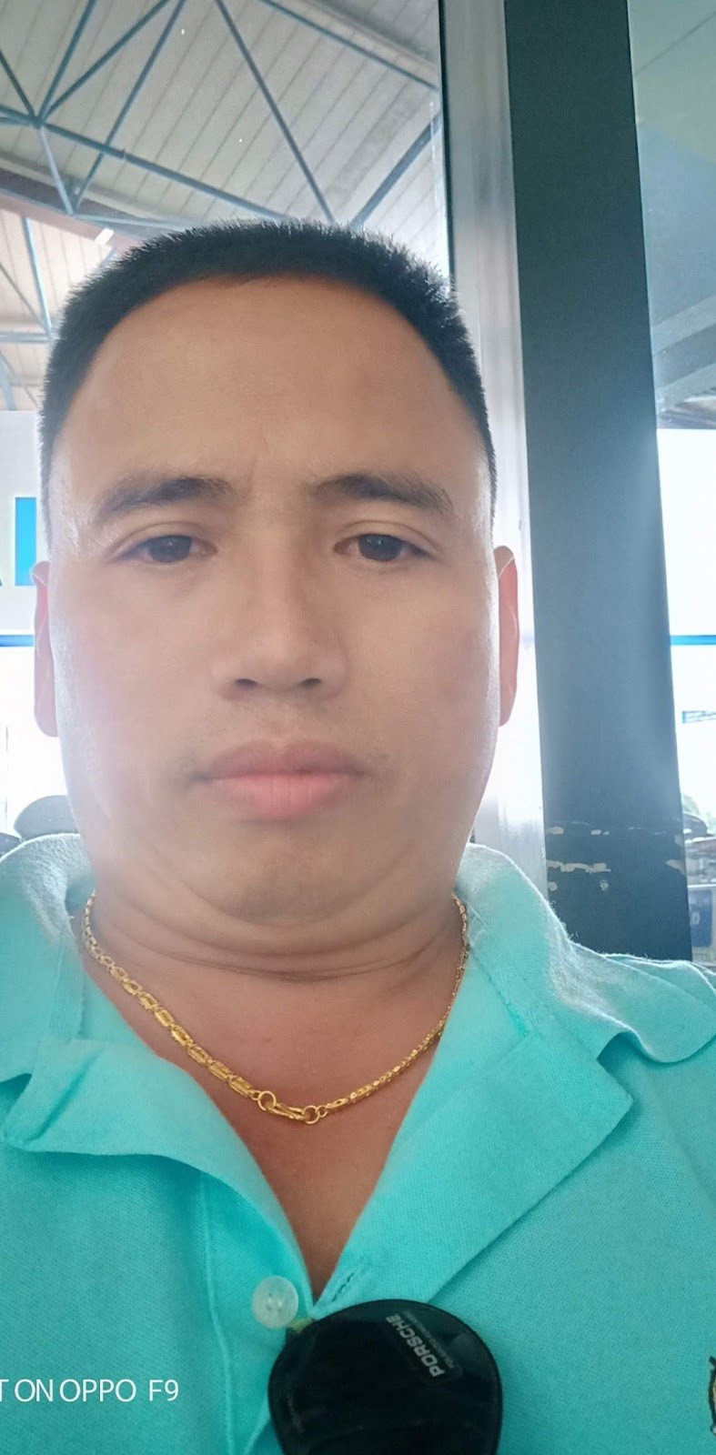 Thoả minh lái xe du lịch