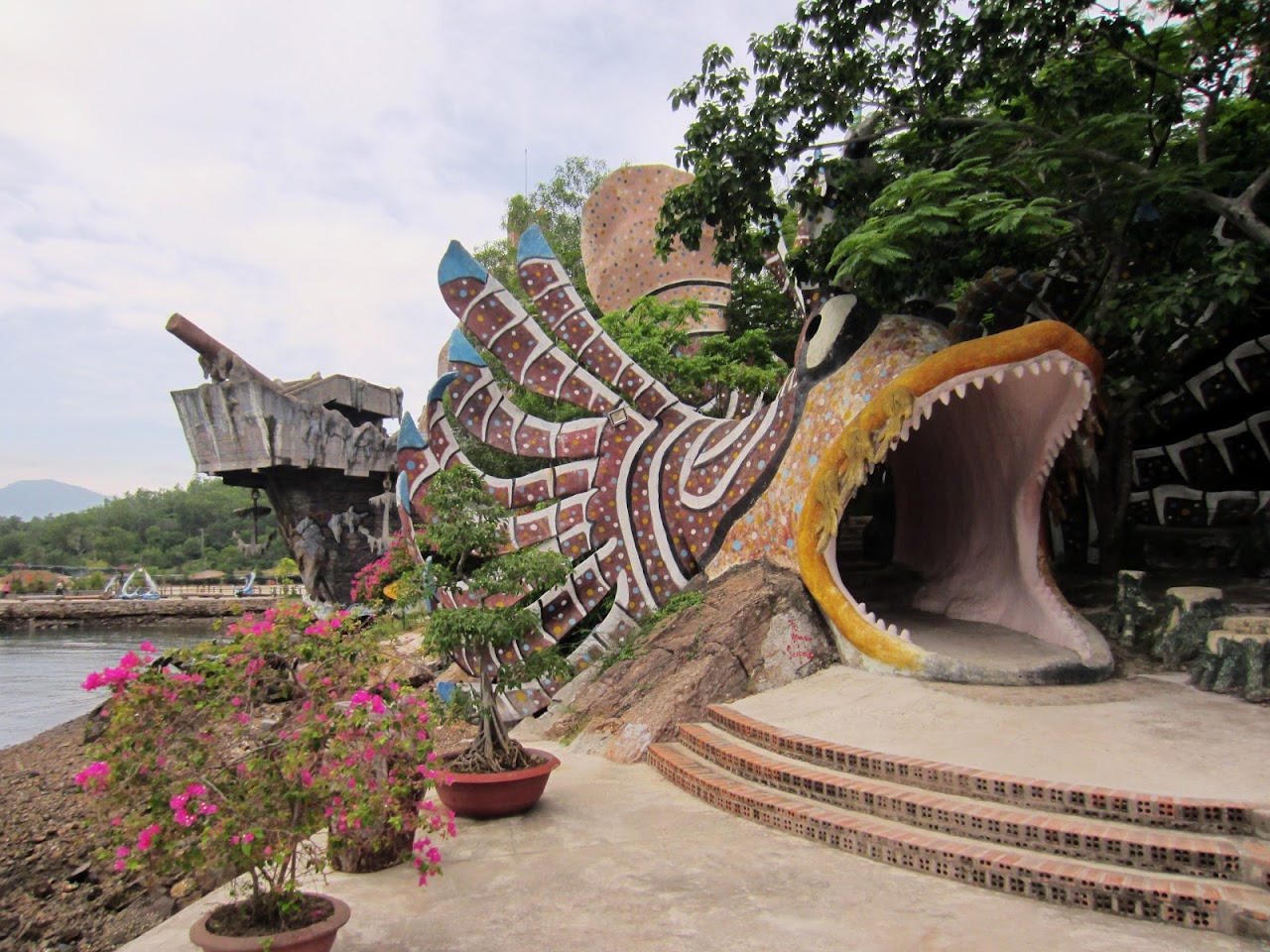 Tri Nguyen Aquarium